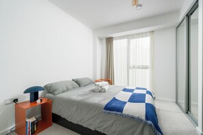 1 bedroom, desk, WiFi, bed sheets