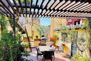 Outdoor dining - Roody Luxury house in Trastevere (Rome)