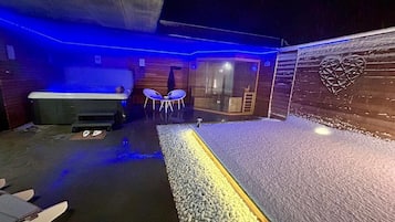 Outdoor spabad