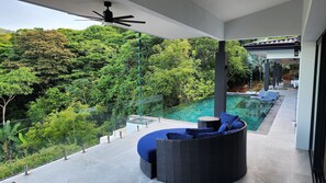Terrace/patio - Spacious 5-bedroom ocean view villa in Dominicalito  (Puntarenas Province)