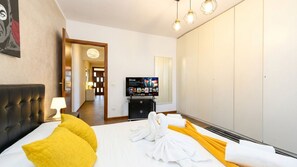 2 Schlafzimmer, Zimmersafe, Bügeleisen/Bügelbrett, kostenloses WLAN