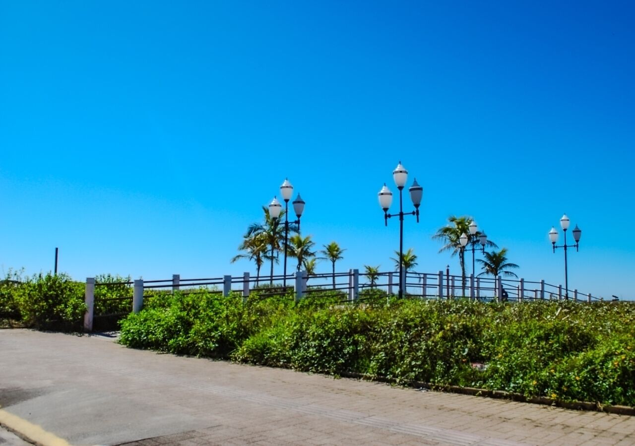 Beach nearby, white sand