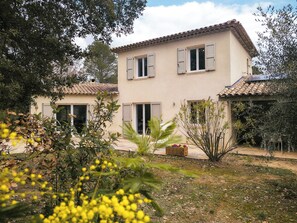 Exterior - Very pretty Provencal villa with private pool in Lorgues, a real jewel. (Lorgues)