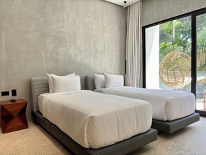 Cortinas blackout, sistema de insonorización y wifi gratis 