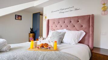 1 soverom, internettilgang og sengetøy