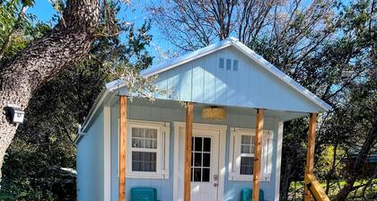 Fox Kit Cabin