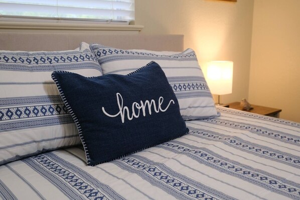 3 bedrooms, desk, iron/ironing board, free WiFi