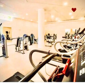 Fitness facility - Beautiful apartment with a spectacular view of Cochabamba and close to everything. (Cochabamba)