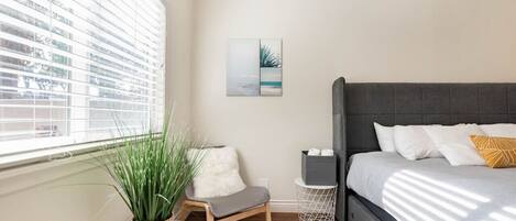 1 bedroom, desk, iron/ironing board, WiFi