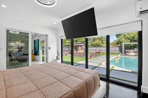 2 Schlafzimmer, BĂŒgeleisen/BĂŒgelbrett, kostenloses WLAN, BettwĂ€sche