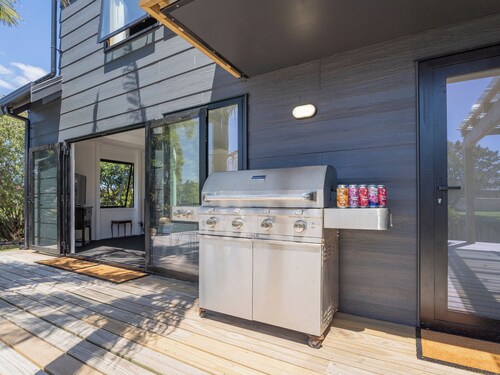 Spacious Family Getaway - Whangamata Holiday Home