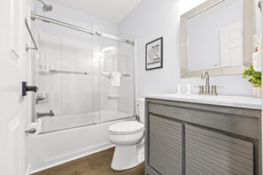Towels - Family Retreat with Modern Comforts (Charlotte)