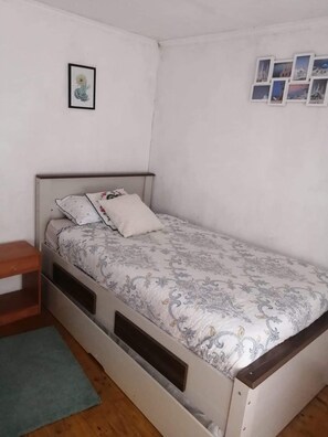 3 bedrooms, WiFi, bed sheets