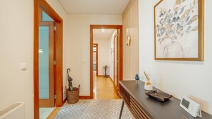 Unclassified image, 2 of 29, button - Downtown Deluxe 6 by Vacationy (Porto)