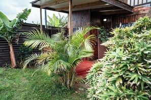 Traditional Cabin, Private Bathroom, Garden View | Terrace/patio