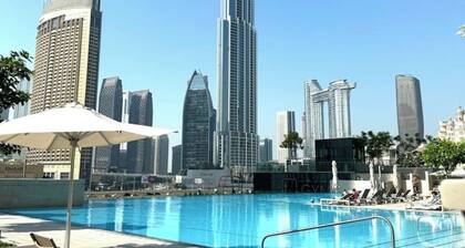 2BR Dubai Mall Access, 2 Pools, Burj Khalifa View