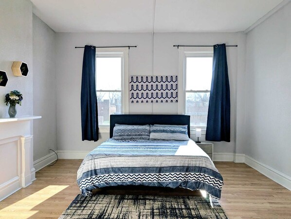 1 bedroom, free WiFi, bed sheets - King Bedroom Cozy Apartment near SLU 3E (St. Louis)