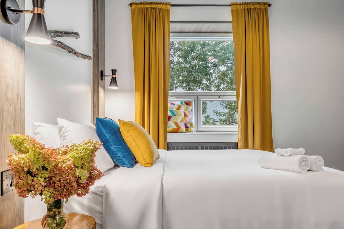 Loft Queen | 1 bedroom, desk, laptop workspace, soundproofing