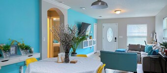 Enchanted 2 Bedroom Home near Downtown Winter Garden