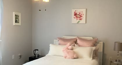 Brown Bunny BnB— Immaculate Private Room in Picturesque Palmetto, FL WiFi