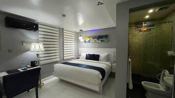 Deluxe Apartment, Balcony, City View | 2 bedrooms, desk, laptop workspace, blackout drapes