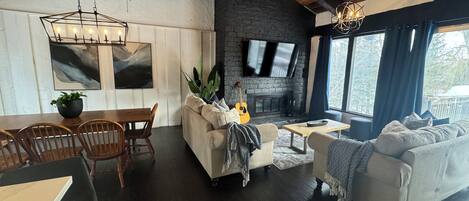 Smart TV, fireplace, ping pong