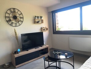 Interior - 3 star air-conditioned apartment with swimming pool 5mn walk from Collioure 🐶ok (Collioure)