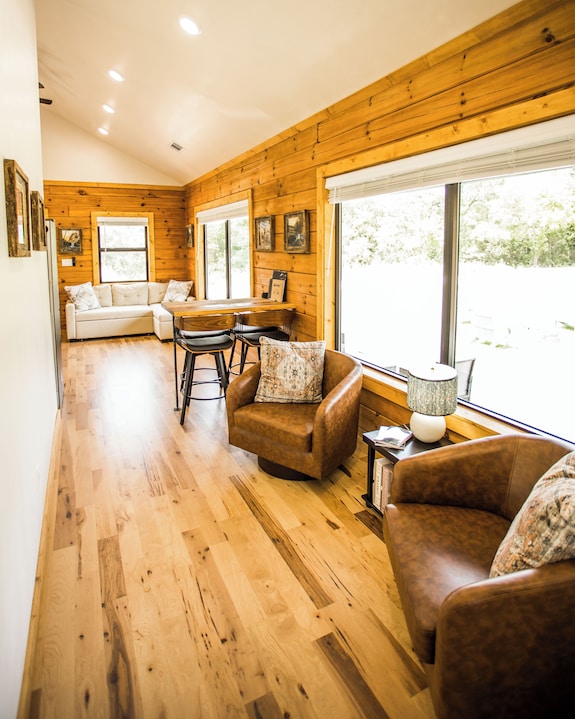 Couples Retreat- 2 King Beds, Outdoor Tv + Fire Pit, Near The Buffalo River! - Jasper, AR
