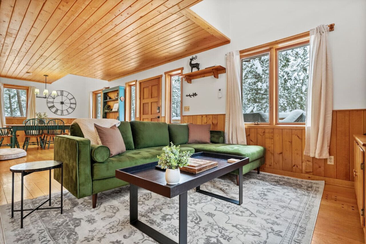 TV connectée, cheminée, baby-foot