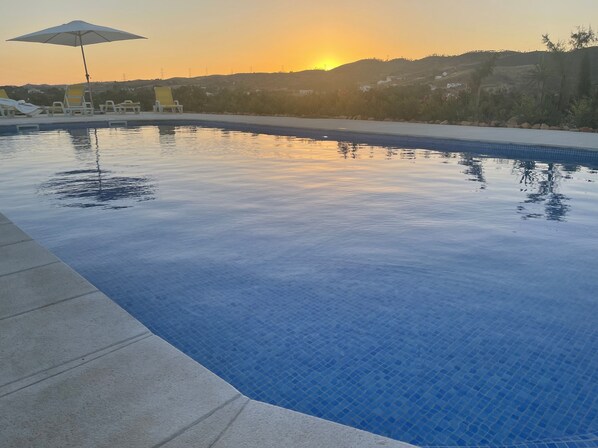 บ้านพัก | สระว่ายน้ำ | สระว่ายน้ำในร่ม