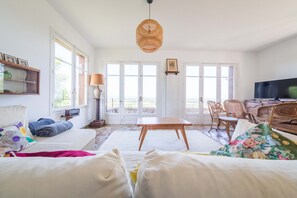 4 Schlafzimmer, Bügeleisen/Bügelbrett, kostenloses WLAN, Bettwäsche