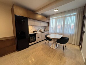 Dining - Charming daily rent apartment in the heart of Tirana (Tirana)