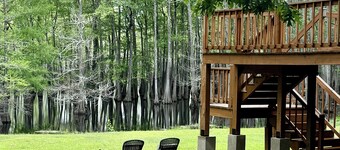 Stunning Lake Views, Grill, Fire pit, Fish from Backyard, Fully Stocked for you