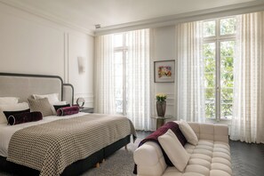 Luxe villa, uitzicht op tuin | Uitzicht vanuit de kamer