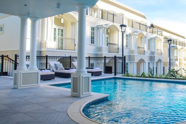 Pool - The Chateau de Chantilly Villa 16 (Port of Spain)