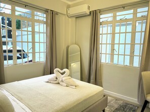 2 bedrooms, iron/ironing board, WiFi, bed sheets