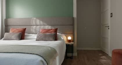 Double Queen Size with Private Bathroom