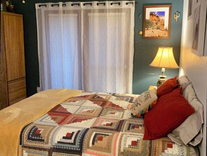 2 bedrooms, in-room safe, desk, iron/ironing board