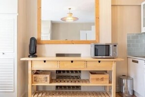 Interior - PBC | Studio Apartment by Sloane Square 56FDP (London)