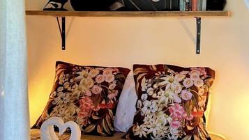 1 bedroom, free WiFi