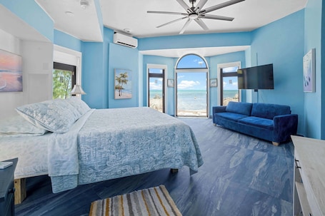 1 bedroom, WiFi, bed sheets. Ocean View Suite Barnacle Resort