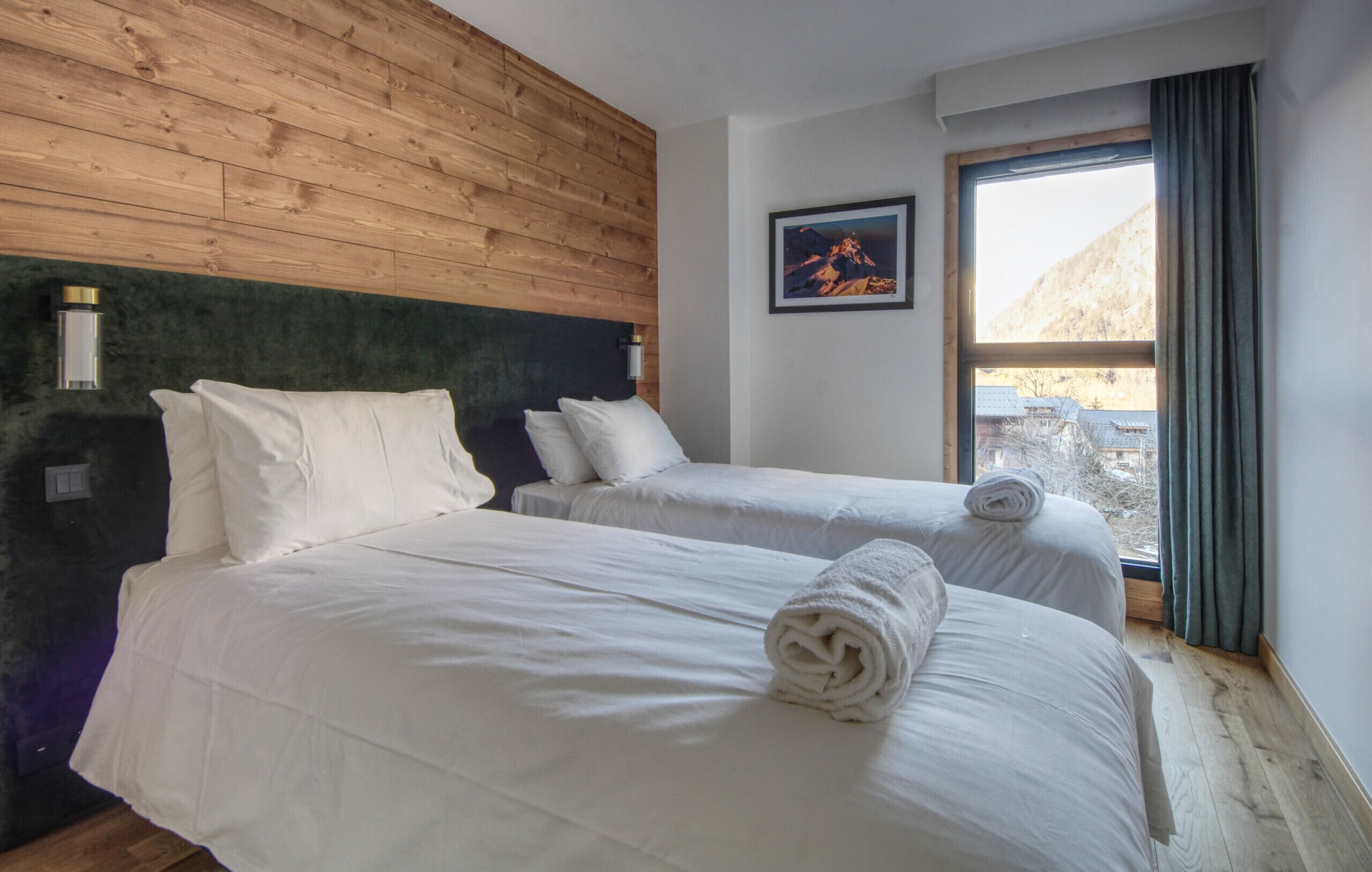 3 bedrooms, WiFi (free), bed sheets