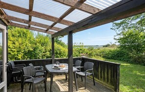 Outdoor dining - Awesome home in Martofte with WiFi (Martofte)