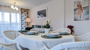 Dining - ENTRENARANJOS sea view apartment (Benidorm)