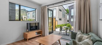 Coronet Retreat | Townhouse