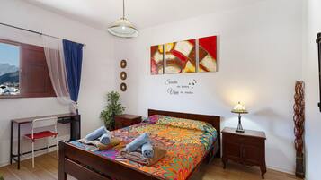 3 quartos, ferros/tábuas de passar roupa, Wi-Fi de cortesia