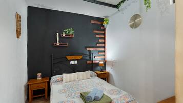 3 dormitorios, tabla de planchar con plancha, wifi gratis y ropa de cama