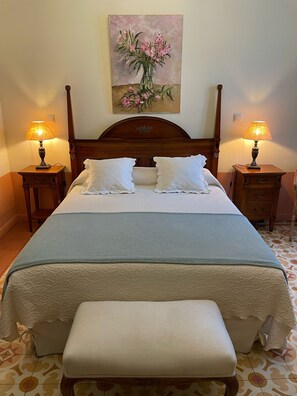 1 bedroom, free WiFi, bed sheets - Room 'La Palangana' with Shared Pool, Wi-Fi and Air Conditioning (Consuegra)