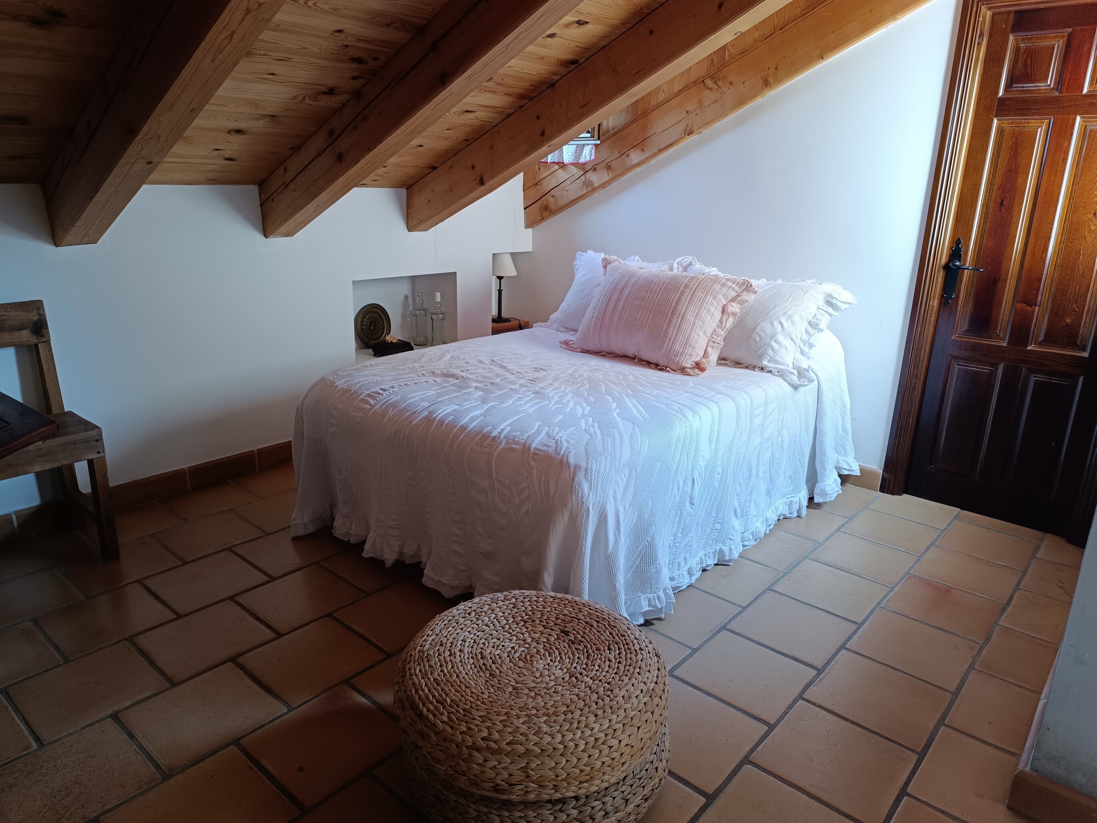 Bügeleisen/Bügelbrett, kostenloses WLAN, Bettwäsche