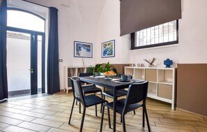 Unclassified image, 4 of 19, button - 1 bedroom gorgeous home in Catania (Catania)